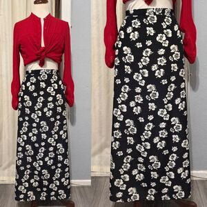 Vintage TR Bentley Plus Maxi Skirt Size 24‎ Black Floral High Waist Side Slits
